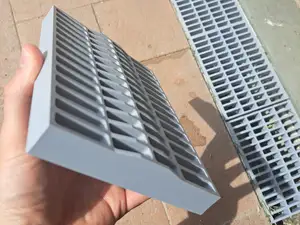 rainwater drainage grid / griglia di scolo