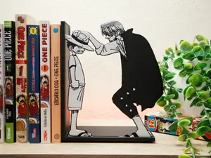Bookend of Luffy and Shanks with the Straw Hat