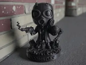 Doomsday 2026 – Post Apocalyptic Gas Mask Figure
