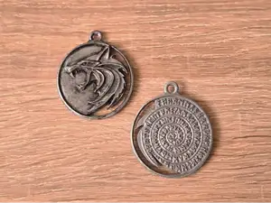 Witcher Geralt Medallion Necklace Prop