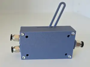Latch Y Splitter - No-Bend Switching