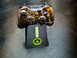 Xbox 360 Controller Stand – Console Edition