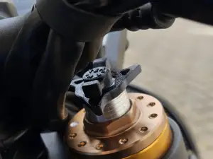 Yamaha MT09 / Tracer / XSR900 Suspension Adjusters