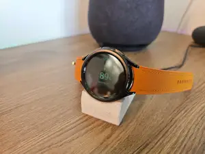 Galaxy watch 6 classic stand and Galaxy watch 7