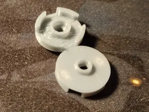2x2 flat round with center stud 18674