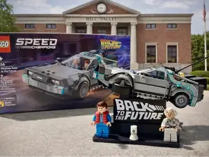 Back to the Future DeLorean 77256 Display Stand
