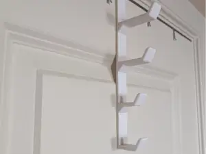4 Staggered Hooks Over the Door - Coat/Hat Hanger