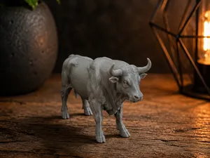 Majestic Bull– Realistic Animal Miniature