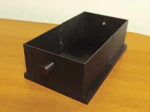 Cassetto per scaffale porta CD con pomello