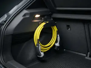10 Meter Ladekabel E-Auto Halter Kofferraum Hacken