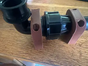 PE Pipe & Fitting Mounts – 25mm