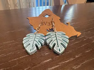 Monstera Ear Ring