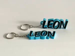 Schöner Schlüsselanhänger mit dem Namen LEON