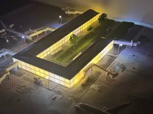 1/400 Airport Terminal