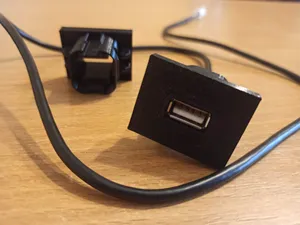 USB Panel-Mount Port for Ford Focus C-Max