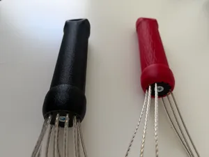 Drahtpeitschen Griff