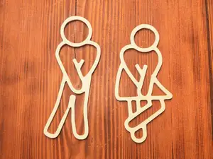 funny toilet signs - man and woman