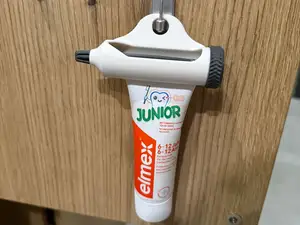 Toothpaste Tube Squeezer with Hook