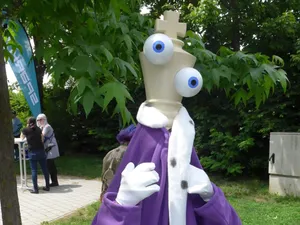The Digital Circus: Kinger Head for Cosplay