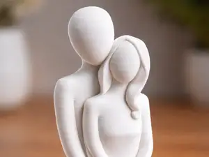 Eternal Embrace – Valentine’s Sculpture