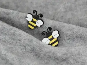 cutesy bumblebee stud earrings great jewelry gift