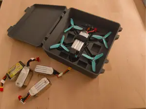 DRONE JENO 3" TRANSPORT CASE - BOÎTE AVEC LIPO