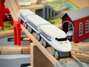 "Shinkansen" Bullet Train Set for Wooden Tracks