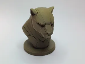 Panther Bueste Schattenjaeger im Lowpoly Look