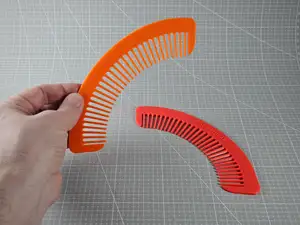 The Head Hugger Comb