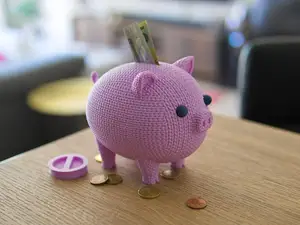 Knitted piggy bank