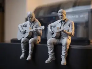 Joel & Ellie Acoustic Guitar Edge Sitter