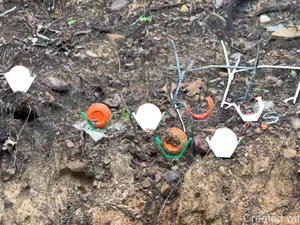 Earth Perch -- A ground mounted clay spike