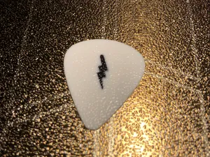 Plettro Bolt for guitar