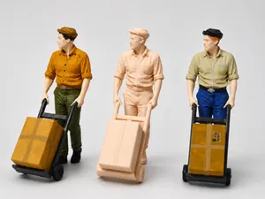 Transportarbeiter mit Sackkarre und Holzkiste LGB