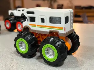 Monster Truck 1/64 Camping Car