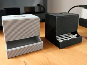 Q tips holder