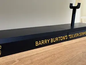 Resident Evil - Silver Serpent - Weapon Stand