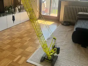 Liebherr LR 11000 Scale 1:50 Raupenkran Kran