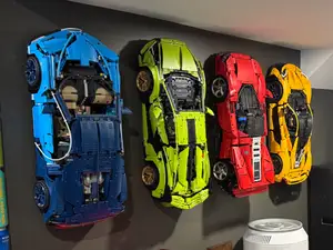 LEGOs Bugatti Chiron - 42083 Wall Mount