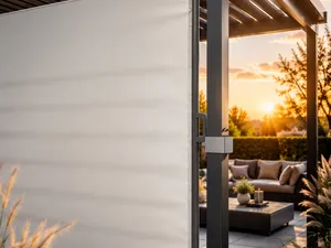 Pergola-Windschutzhalter / Seitenrollo-Arretierung