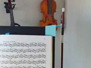 Bow Hanger for Music Stand