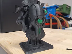 Necron-Bust