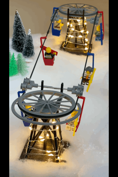 Christmas Scene Ski Lift (With New Pylon Design)