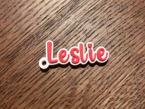 Leslie name keychain