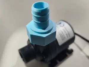 Threaded connection for aquarium pumps