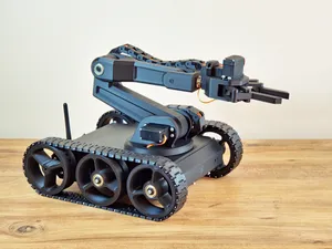 Tracked RC Rover with Robot Arm 6 DOF