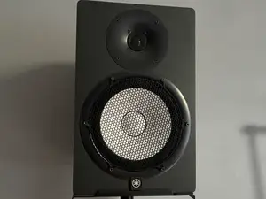 Yamaha HS8 Grill