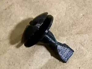 BMW MINI Push-Twist Clip