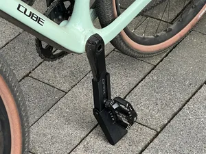 Pedalständer Gravelbike CUBE Nuroad C62 ONE
