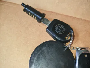 trinco para porta luvas golf 3